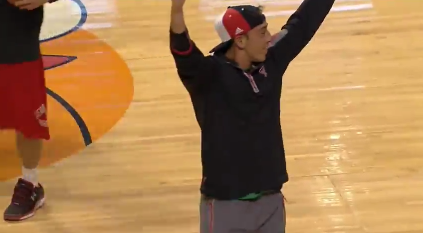 VIDEO: Texas Tech Student-Athlete Wins $1,000 for Books at Bulls Game