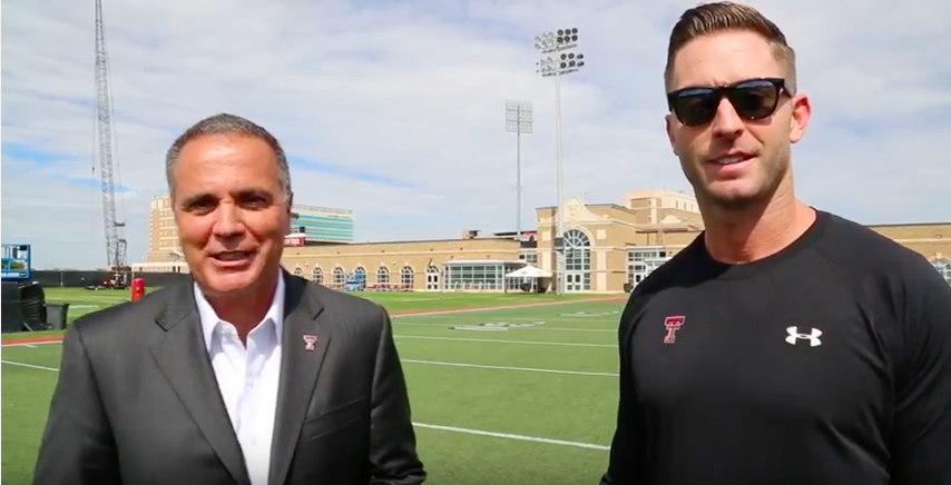 Outside the Huddle with Kliff Kingsbury & Robert Giovannetti: Kansas State